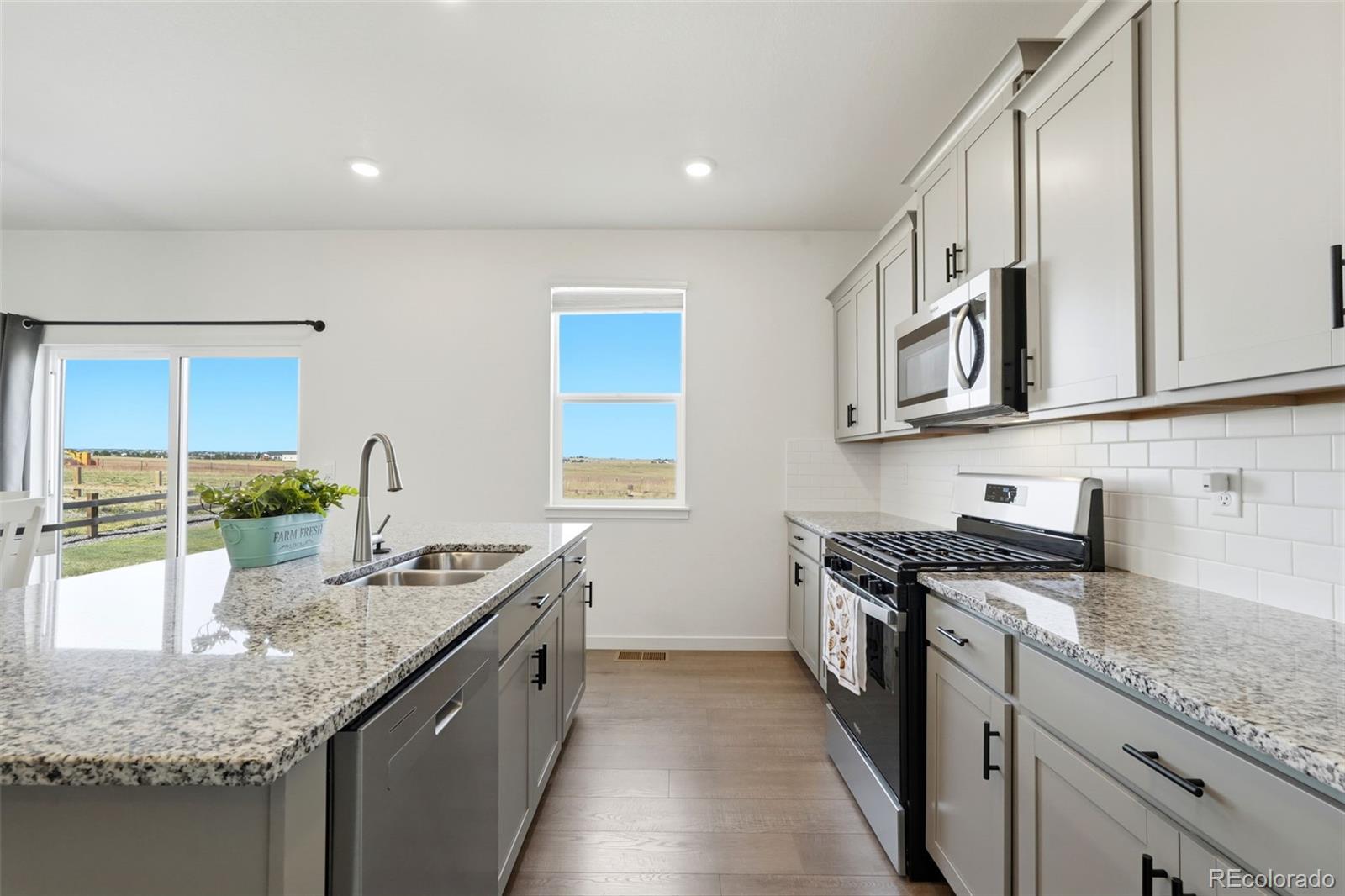 3154 Belleville Ridge Road Elizabeth, CO 80107 - Photo 10 of 41