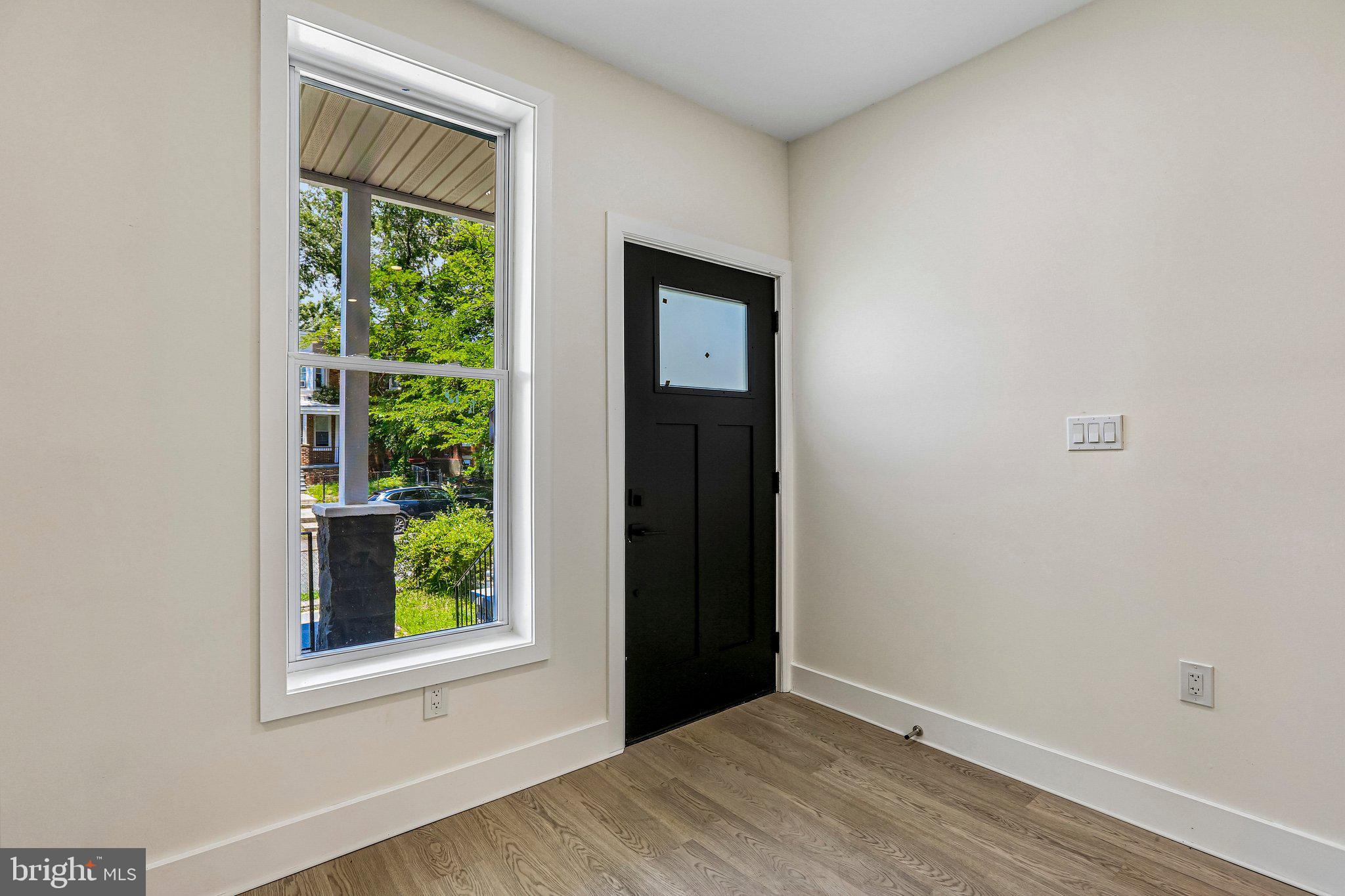 3007 Presstman Street Baltimore, MD 21216 - Photo 5 of 33