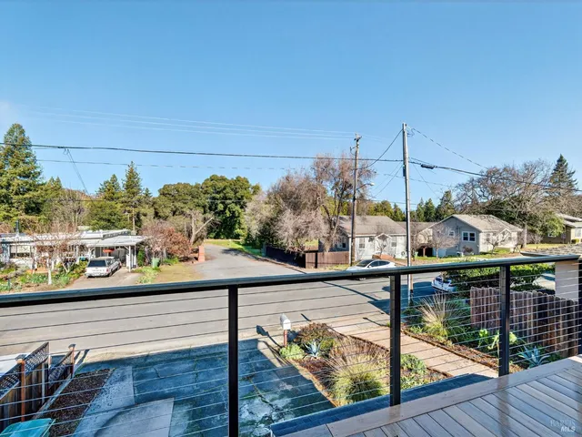 $565,000 | 1059 West Standley Street, Ukiah, CA 95482