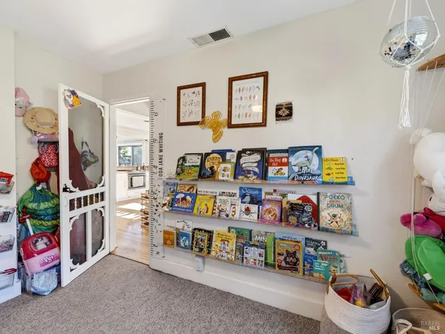 $565,000 | 1059 West Standley Street, Ukiah, CA 95482