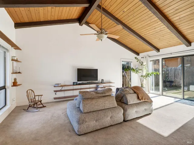 $565,000 | 1059 West Standley Street, Ukiah, CA 95482