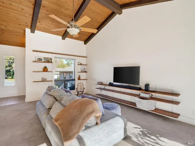 $565,000 | 1059 West Standley Street, Ukiah, CA 95482