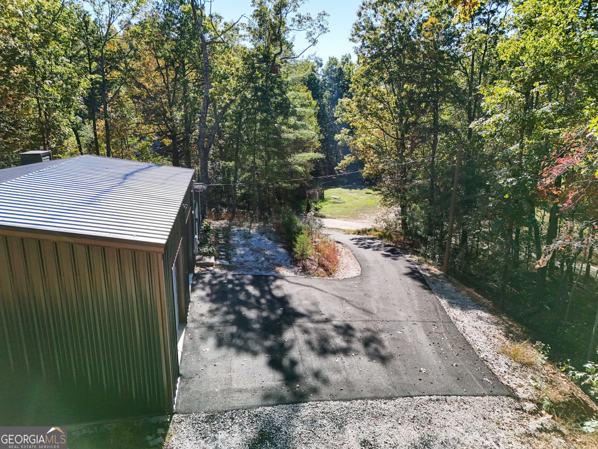 136 Key Lane Lakemont, GA 30552 - Photo 3 of 33 a view of a backyard of the house