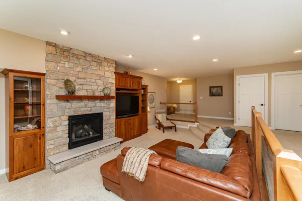 $625,000 | 700 Panorama Circle Northwest, Rochester, MN 55901