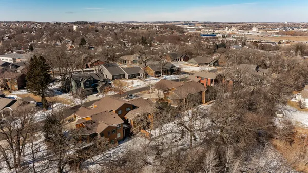 $625,000 | 700 Panorama Circle Northwest, Rochester, MN 55901