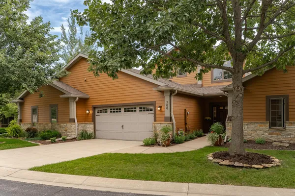 $625,000 | 700 Panorama Circle Northwest, Rochester, MN 55901