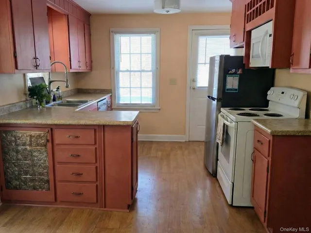 $377,000 | 102 Fairview Avenue, Kingston, NY 12401