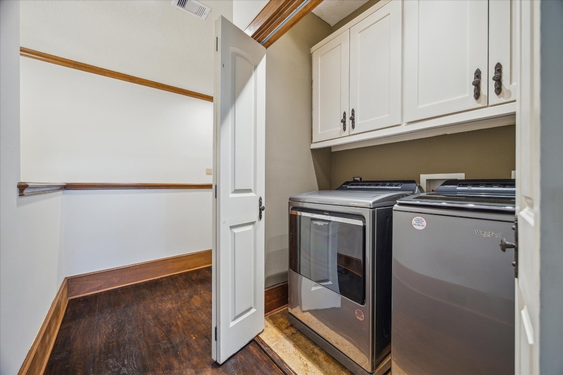 3614 Lancashire Street Houston, TX 77027 - Photo 42 of 47 a utility room with dryer and washer