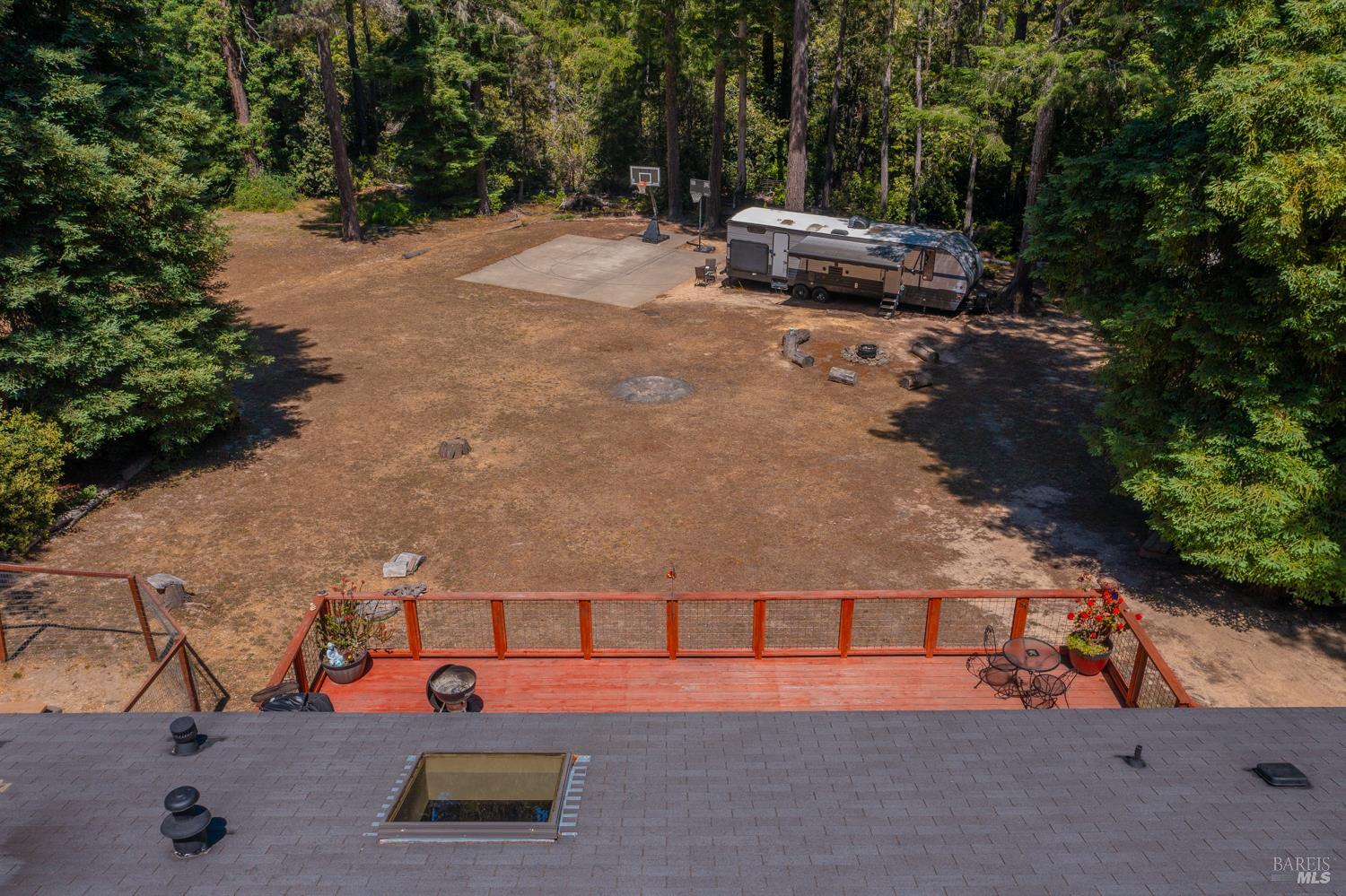 28001 Tenmile Road Gualala, CA 95445 - Photo 23 of 32 a view of a parking area