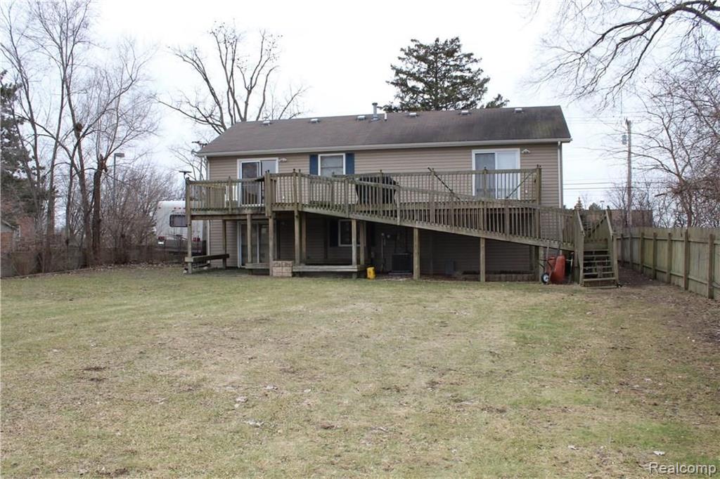 2447 Rochester Court Troy, MI 48083 - Photo 17 of 18