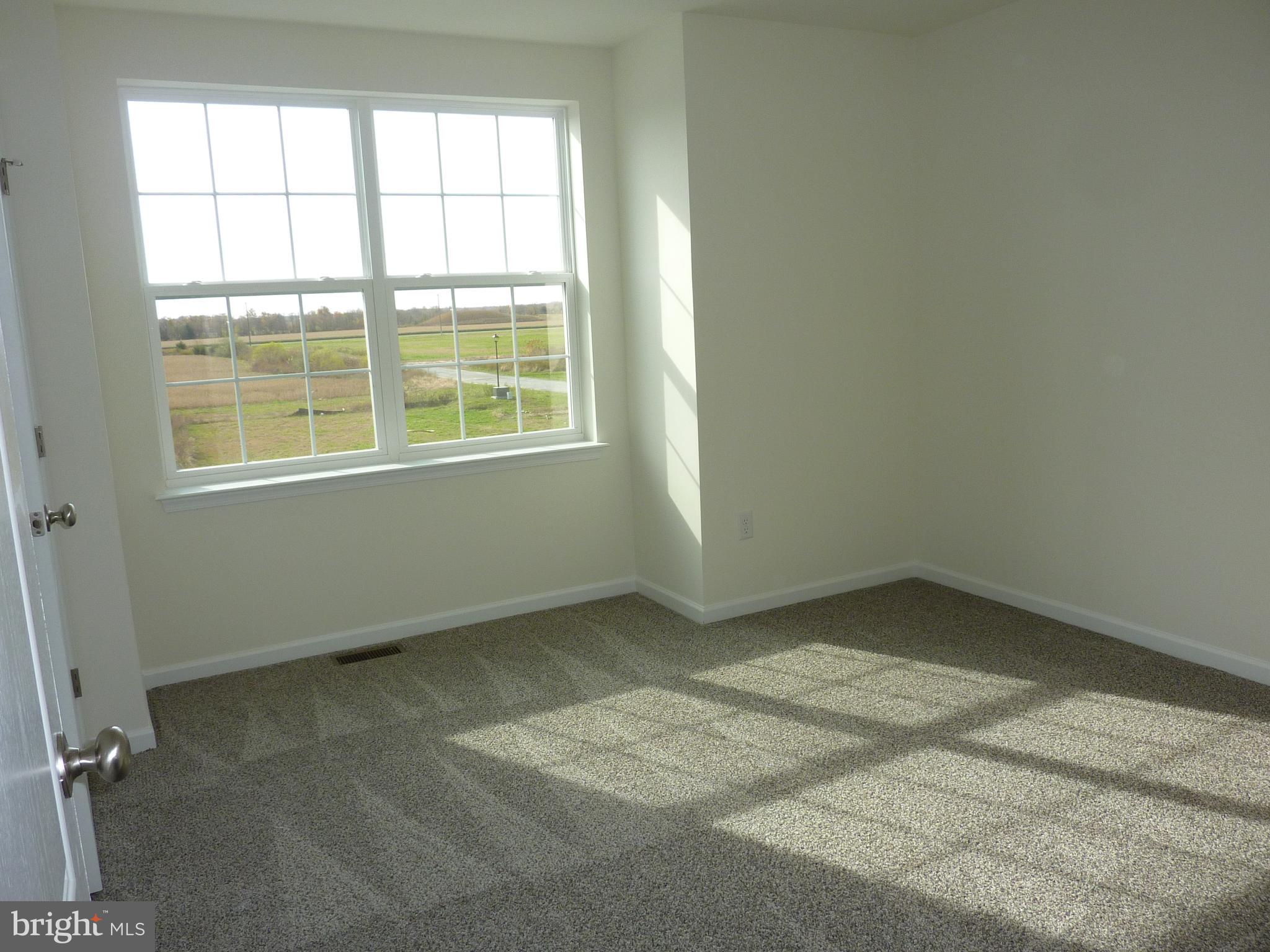272 Doylestown Road Smyrna, DE 19977 - Photo 25 of 34 an empty room with a window