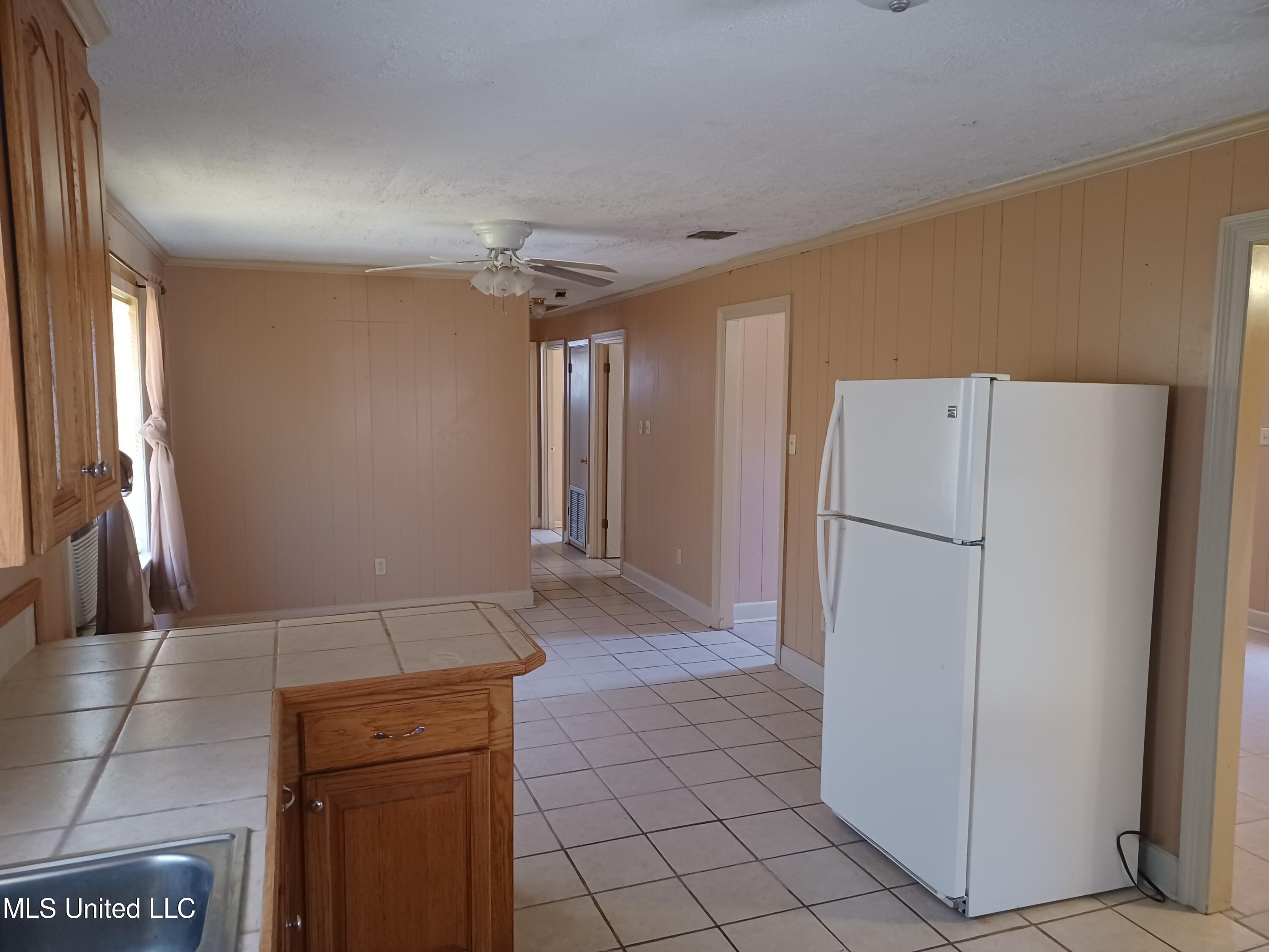 1206 26th Street McComb, MS 39648 - Photo 7 of 9 Kitchen