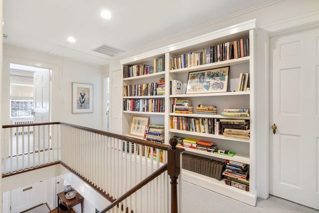 $2,200,000 | 124 Rangeley Road, Brookline, MA 02467