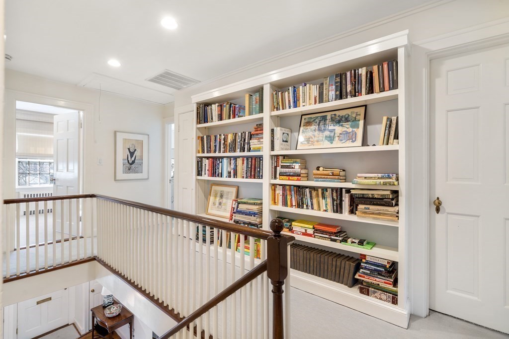 124 Rangeley Road Brookline, MA 02467 - Photo 17 of 30