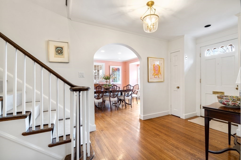 124 Rangeley Road Brookline, MA 02467 - Photo 5 of 30