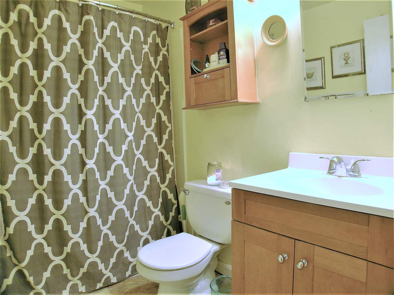 121 English Village Road, Unit 202 Manchester, NH 03102 - Photo 20 of 25 Gallery Image 20