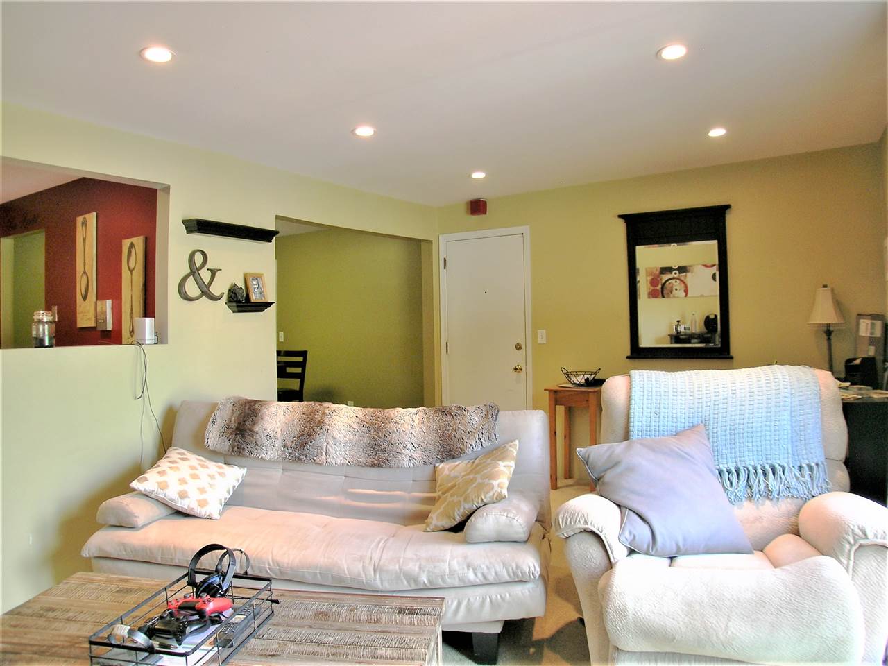 121 English Village Road, Unit 202 Manchester, NH 03102 - Photo 8 of 25 Gallery Image 8