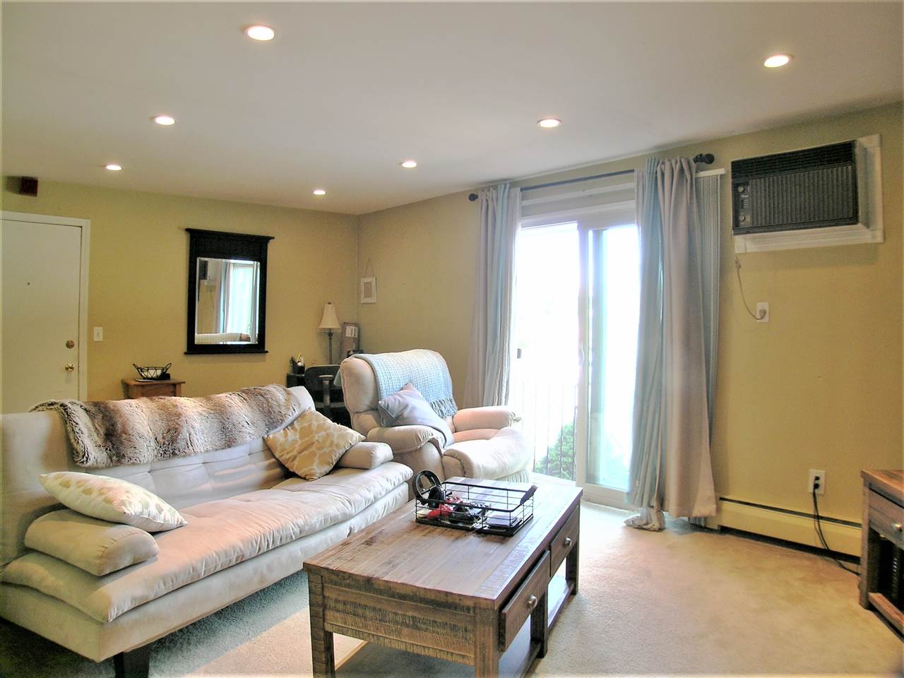 121 English Village Road, Unit 202 Manchester, NH 03102 - Photo 9 of 25 Gallery Image 9