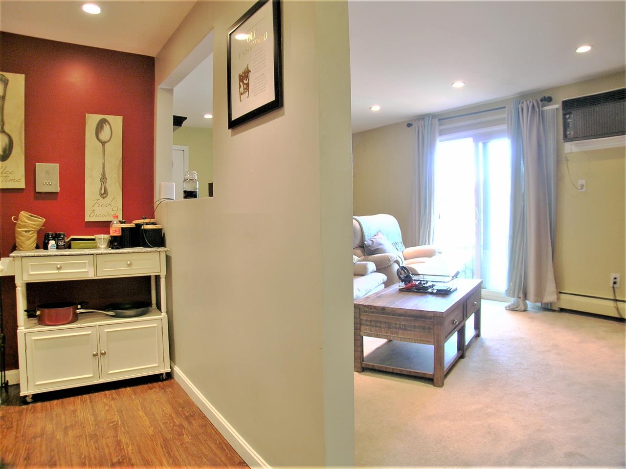 121 English Village Road, Unit 202 Manchester, NH 03102 - Photo 10 of 25 Gallery Image 10