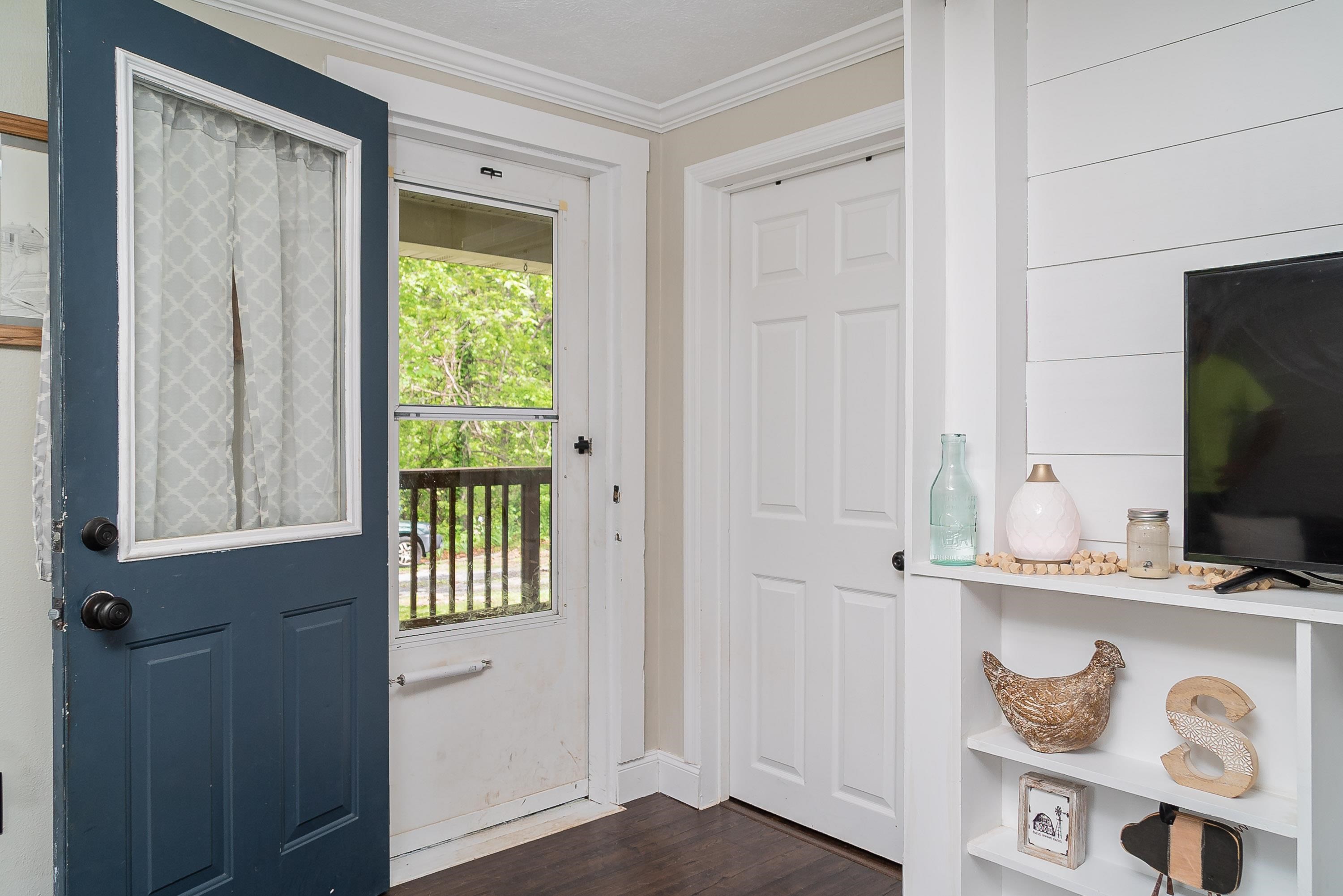 10172 Mountain Valley Road Harrisonburg, VA 22802 - Photo 7 of 37 Gallery Image 7