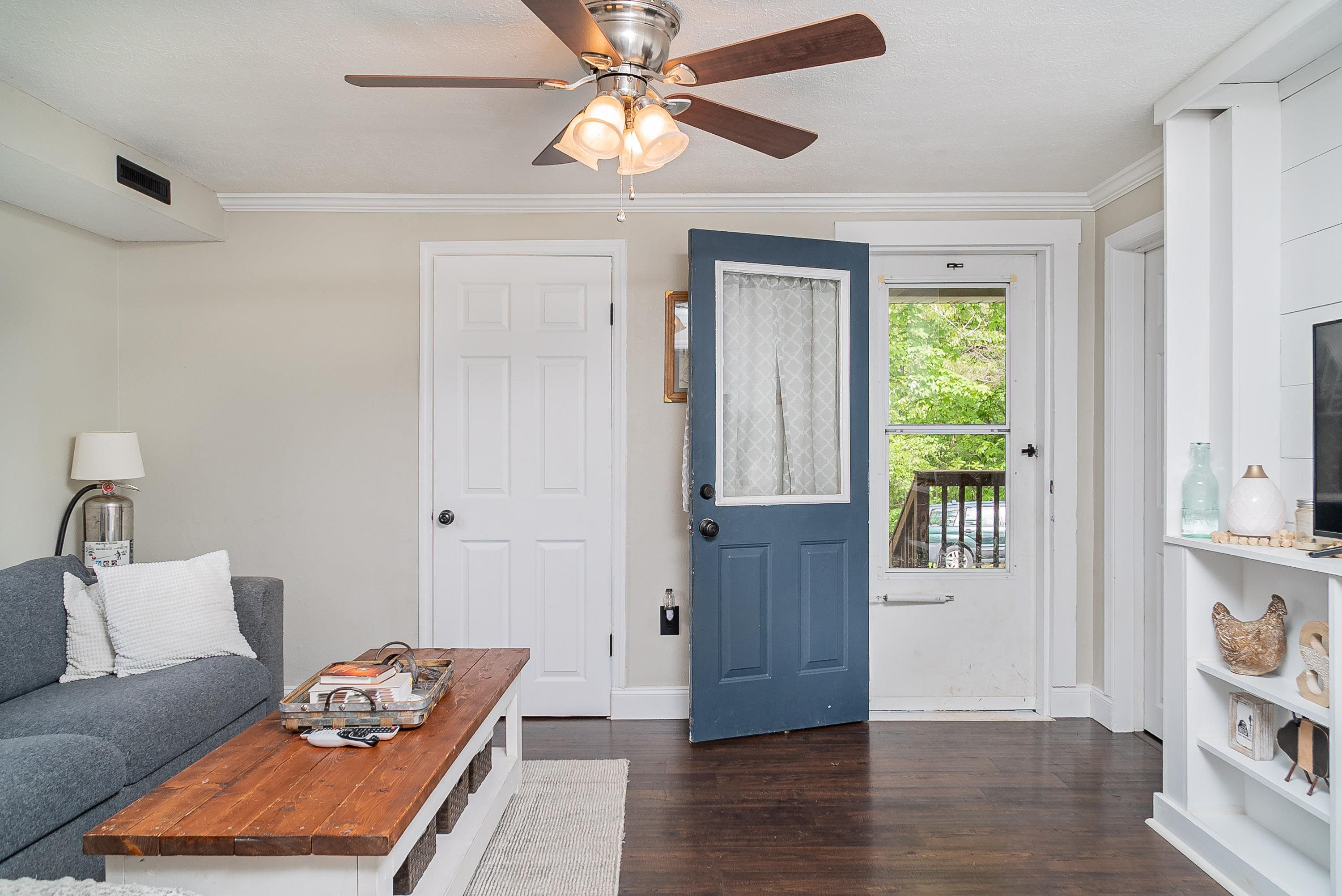 10172 Mountain Valley Road Harrisonburg, VA 22802 - Photo 8 of 37 Gallery Image 8