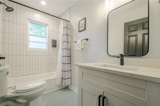 $268,900 | 3833 Bakers Ferry Road Southwest, Atlanta, GA 30331