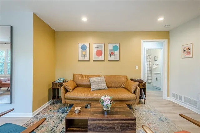 $268,900 | 3833 Bakers Ferry Road Southwest, Atlanta, GA 30331