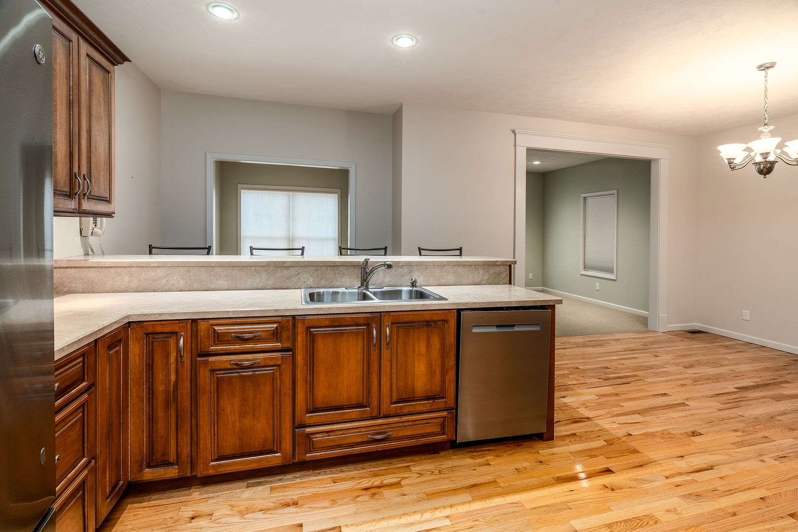 8511 Knox Road West Frankfort, IL 62896 - Photo 11 of 47 a bathroom with a sink and a mirror