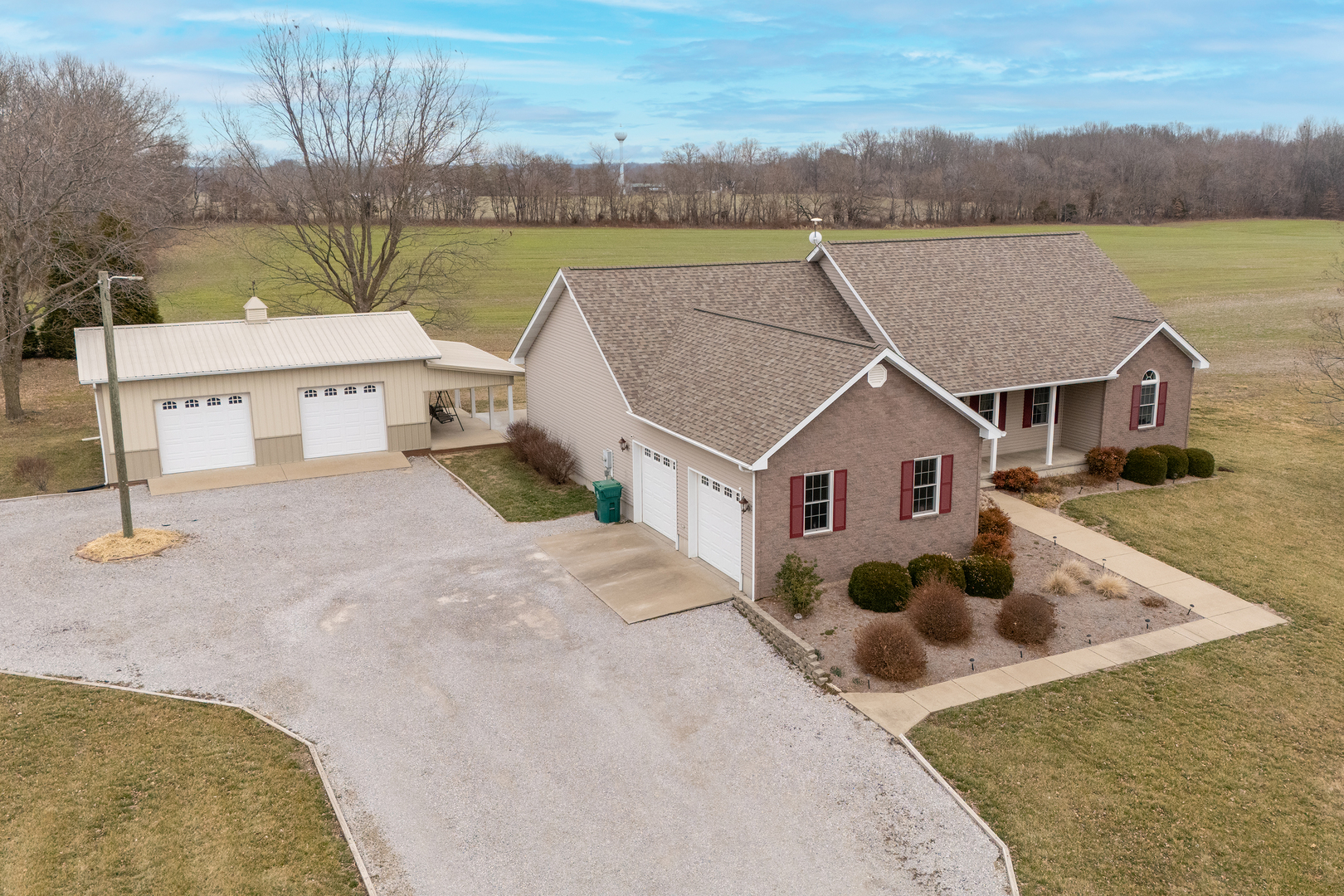 8511 Knox Road West Frankfort, IL 62896 - Photo 23 of 47 an aerial view of a house with big yard
