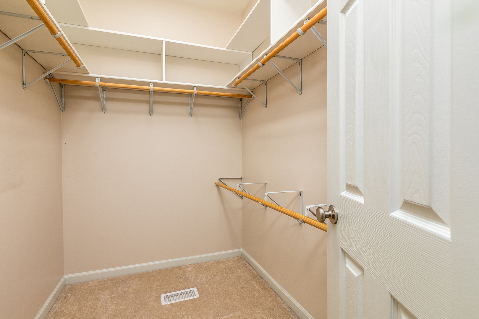 8511 Knox Road West Frankfort, IL 62896 - Photo 33 of 47 a view of small space