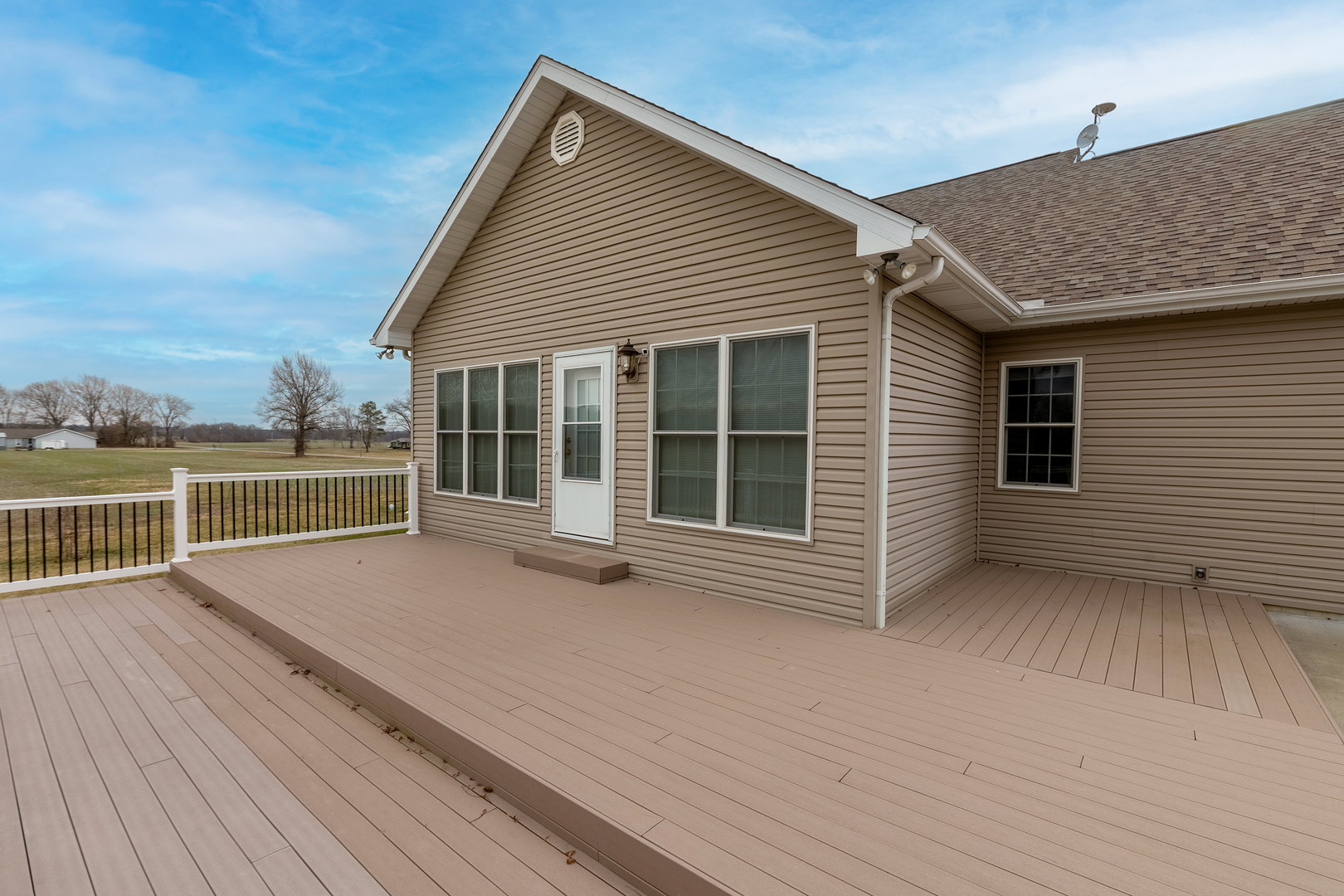 8511 Knox Road West Frankfort, IL 62896 - Photo 44 of 47 a view of backyard with deck and wooden floor