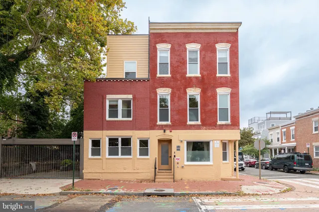 $1,395 | 2021 4th Street Northwest, Washington, DC 20001