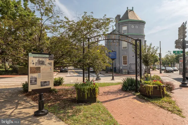 $1,395 | 2021 4th Street Northwest, Washington, DC 20001