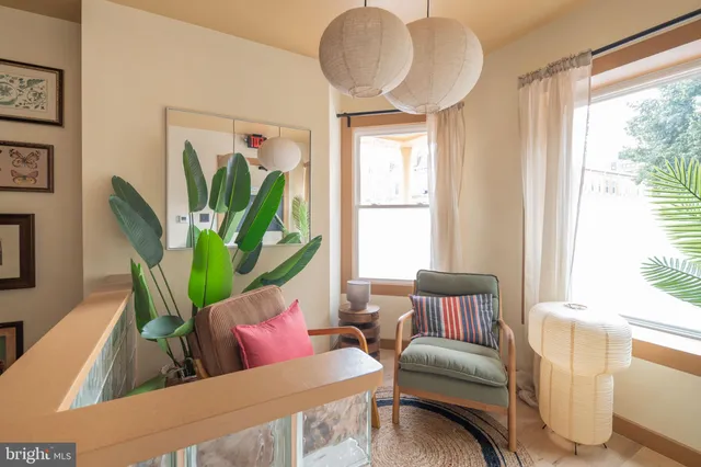 $1,395 | 2021 4th Street Northwest, Washington, DC 20001