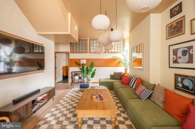 $1,395 | 2021 4th Street Northwest, Washington, DC 20001