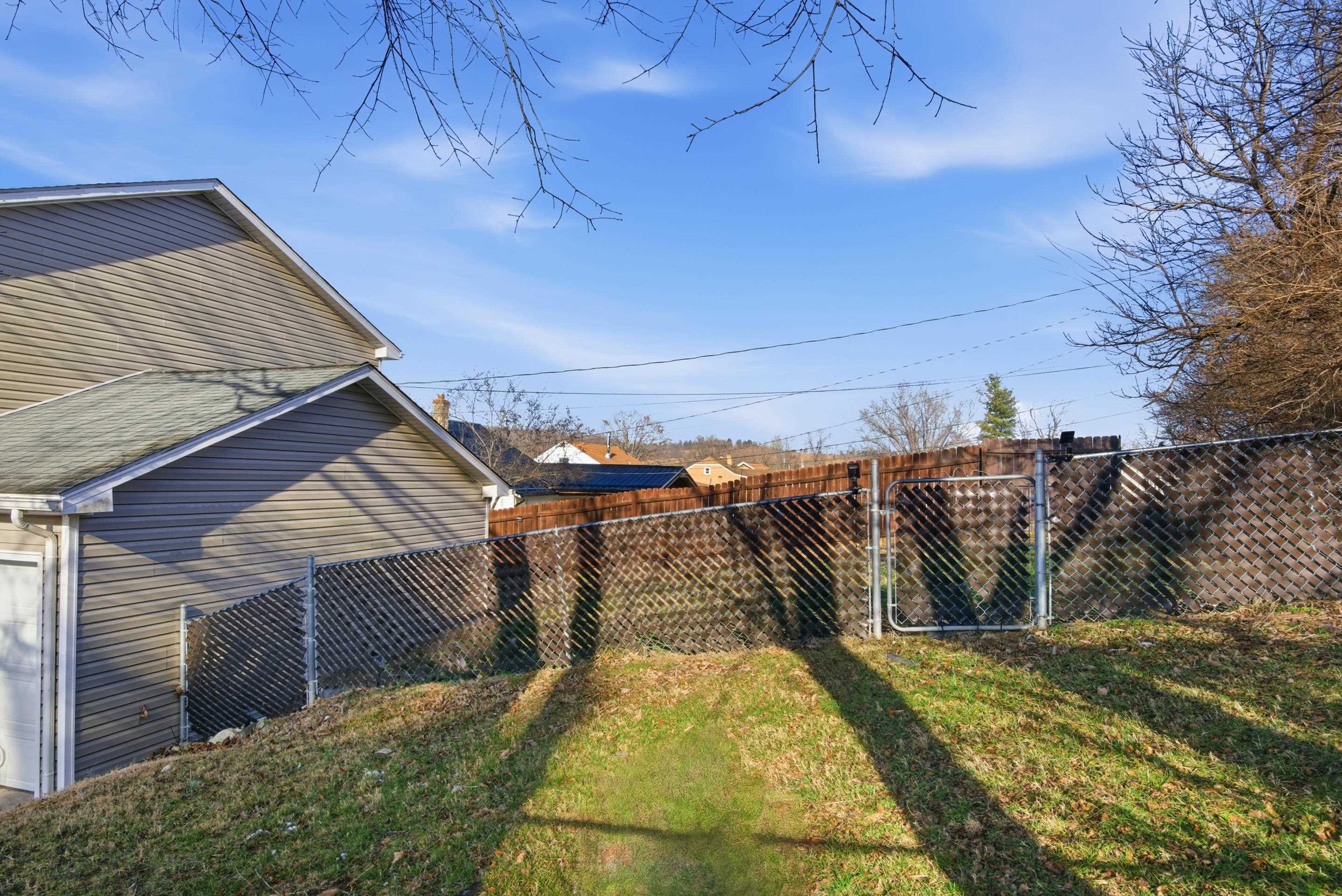 6704 Dudley Ferry Road Radford, VA 24141 - Photo 36 of 38 Gallery Image 36