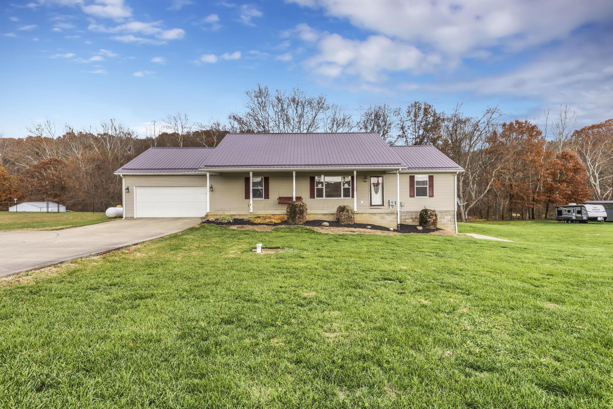 6092 Clearport Road Southwest Lancaster, OH 43130 - Photo 4 of 70 2-web-or-mls-_S5A5690