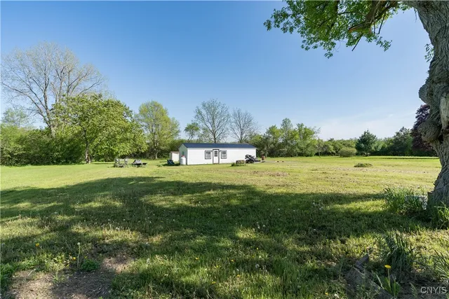 $159,000 | 20304 Burton Road, Hounsfield, NY 13685