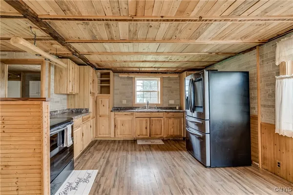 $159,000 | 20304 Burton Road, Hounsfield, NY 13685