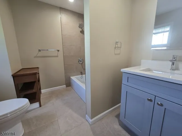 $995,000 | 18 Adams Terrace, Unit 2, Clifton, NJ 07013