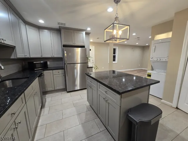 $995,000 | 18 Adams Terrace, Unit 2, Clifton, NJ 07013