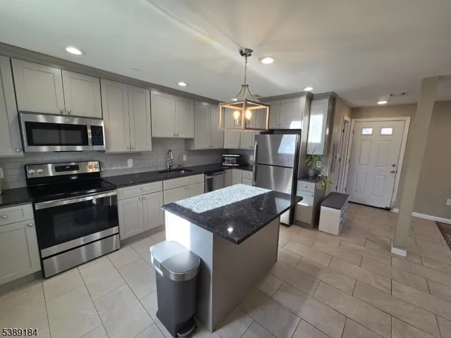 $995,000 | 18 Adams Terrace, Unit 2, Clifton, NJ 07013