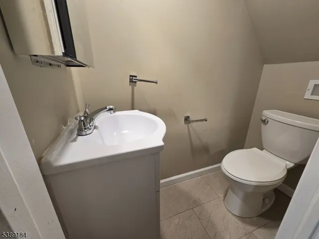 $995,000 | 18 Adams Terrace, Unit 2, Clifton, NJ 07013