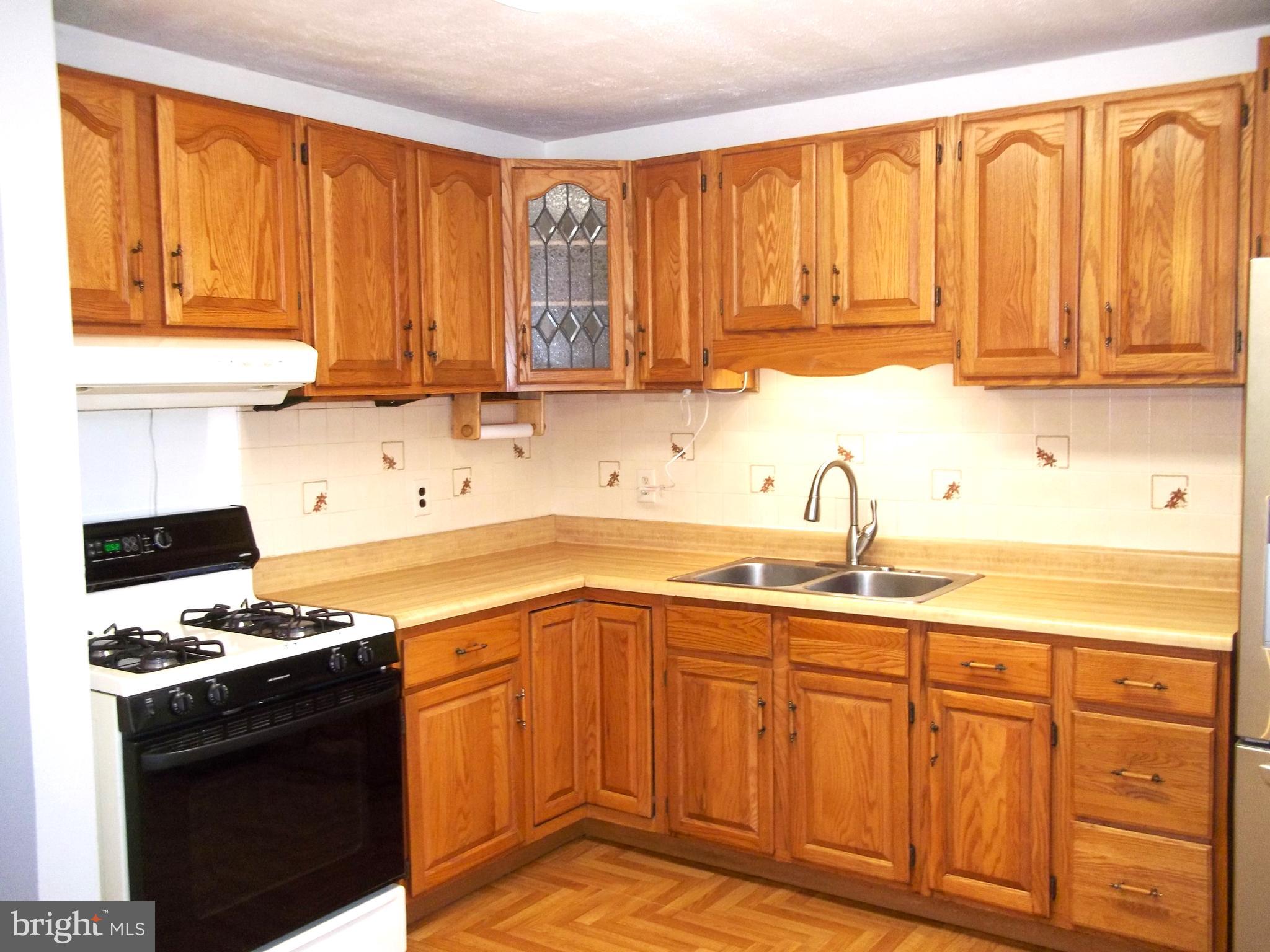 612 Banyan Road Edgewood, MD 21040 - Photo 8 of 19 Gas Stove