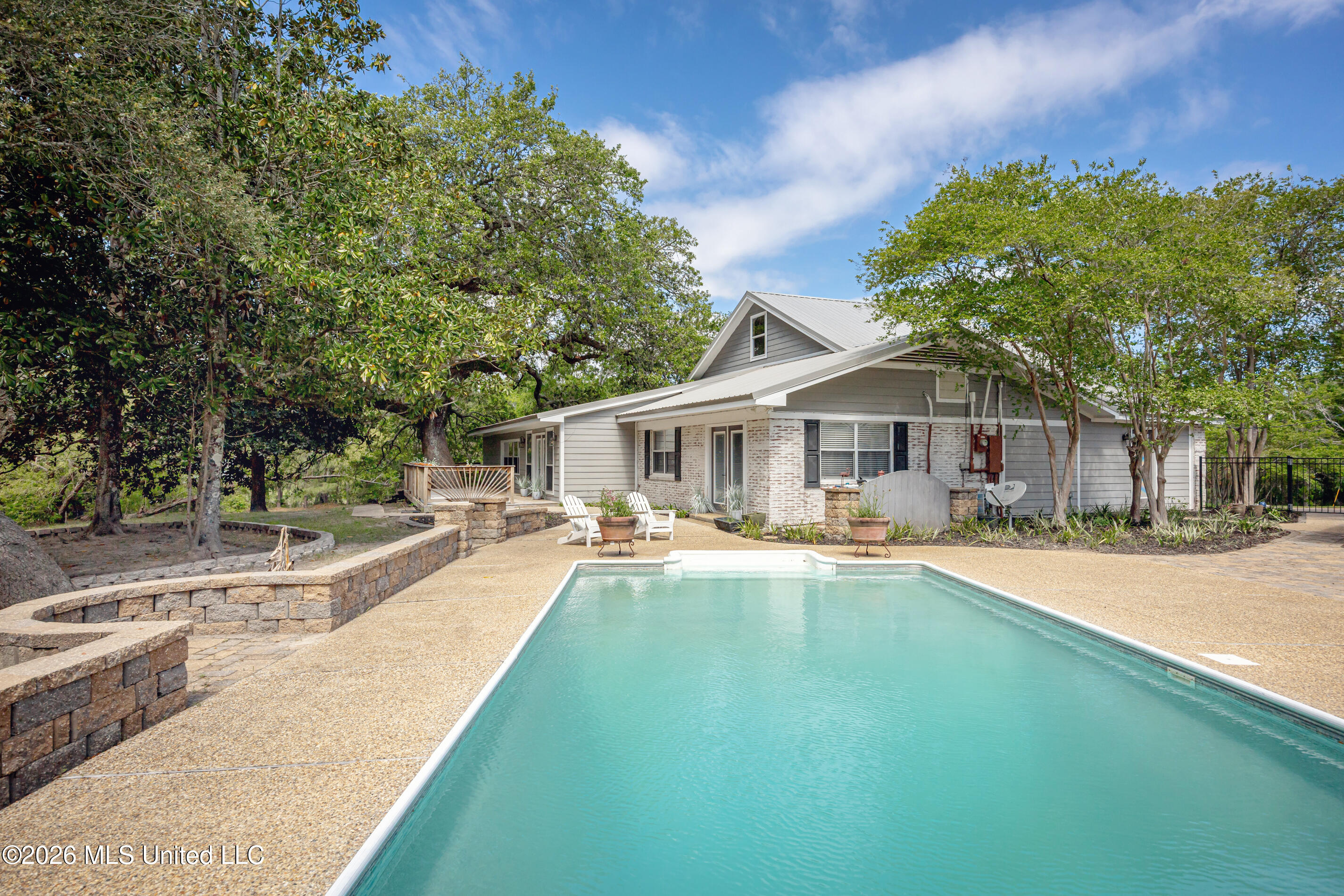 1802 Stuart Avenue Ocean Springs, MS 39564 - Photo 2 of 107 IMG_3964