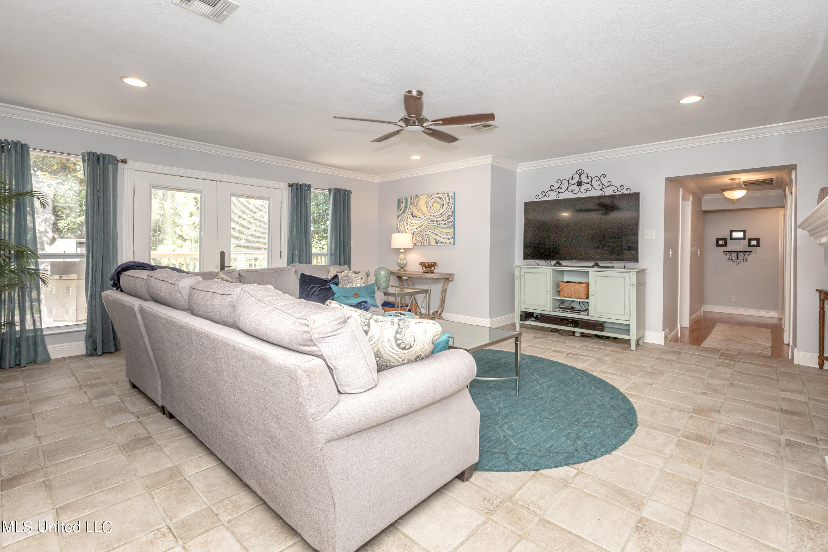 1802 Stuart Avenue Ocean Springs, MS 39564 - Photo 28 of 107 IMG_6928-2