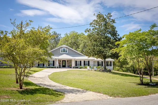 $775,000 | 1802 Stuart Avenue, Ocean Springs, MS 39564