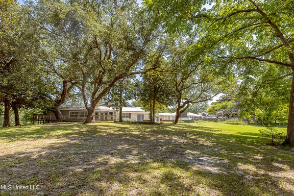 $775,000 | 1802 Stuart Avenue, Ocean Springs, MS 39564