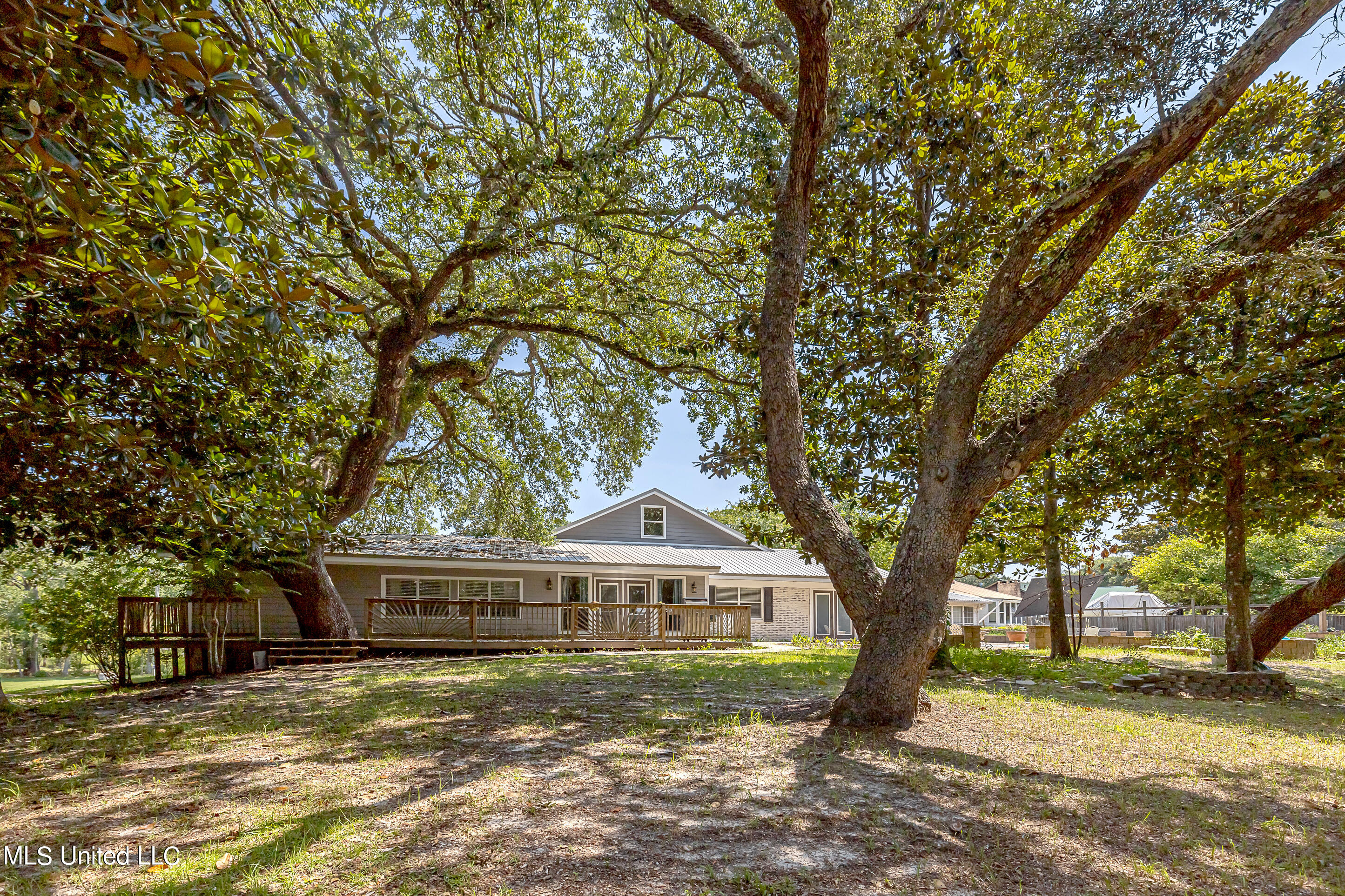 1802 Stuart Avenue Ocean Springs, MS 39564 - Photo 77 of 107 IMG_7038