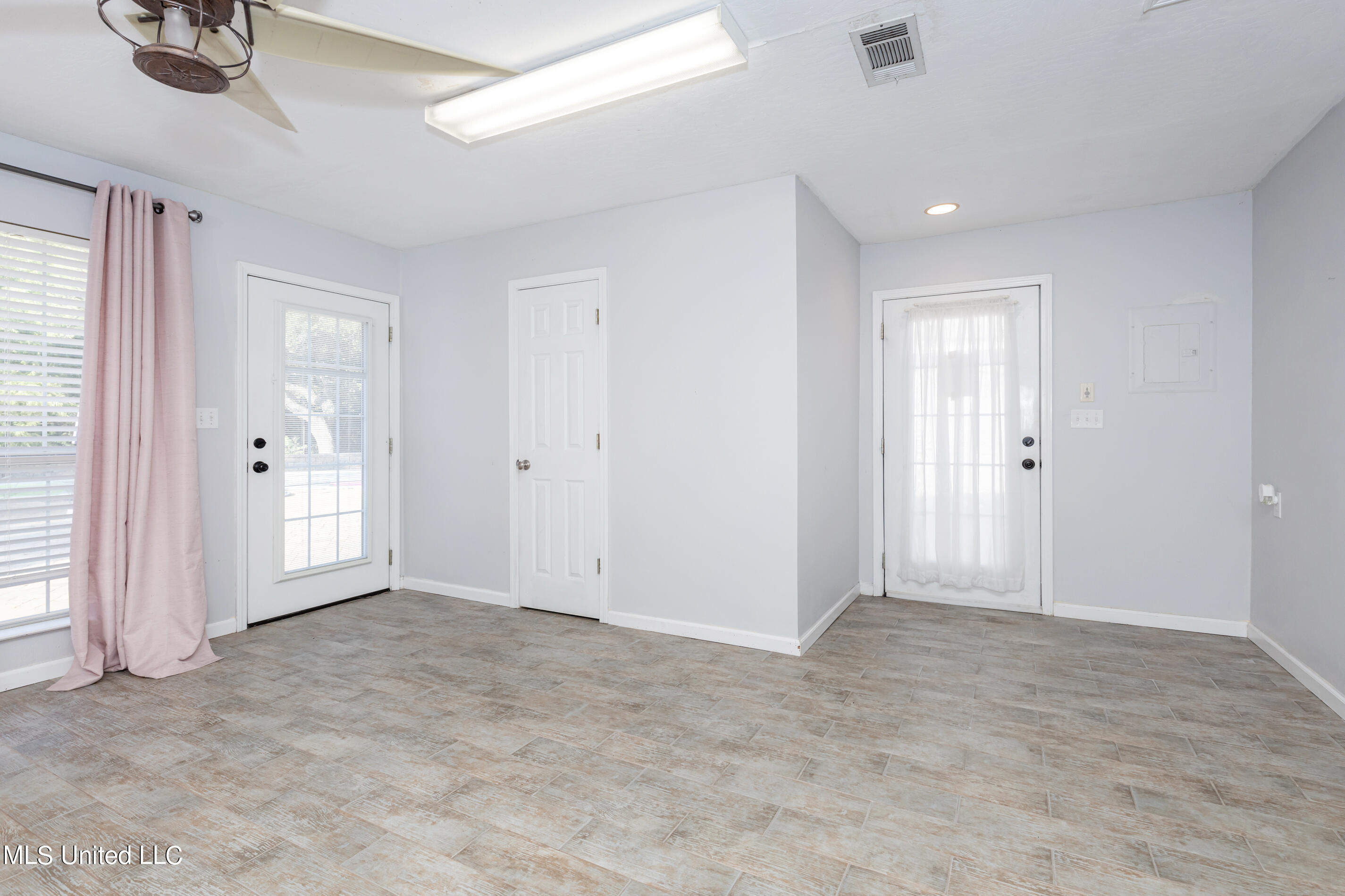 1802 Stuart Avenue Ocean Springs, MS 39564 - Photo 82 of 107 IMG_0266